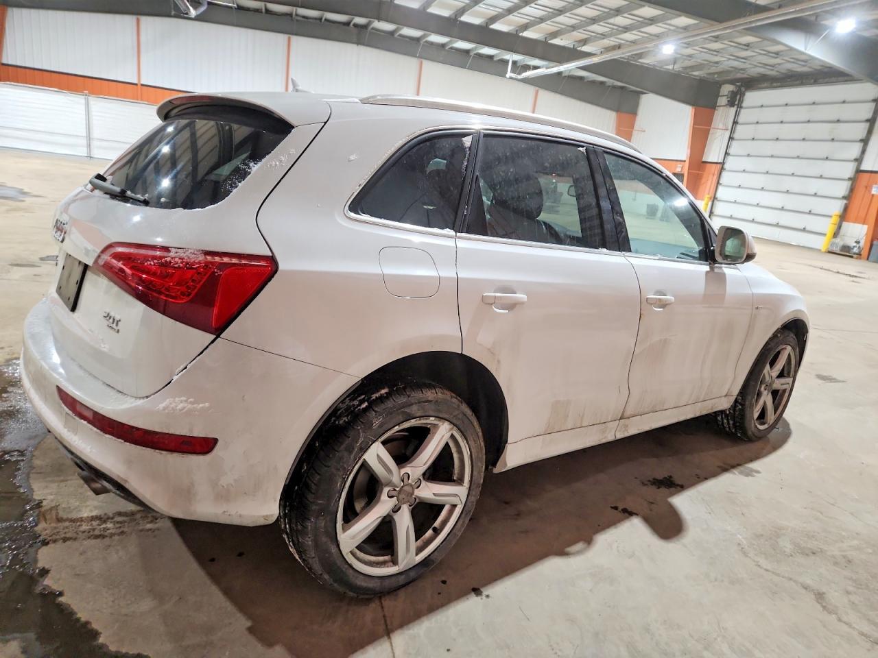 2012 AUDI Q5