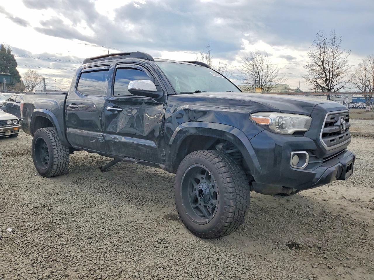 2016 TOYOTA TACOMA