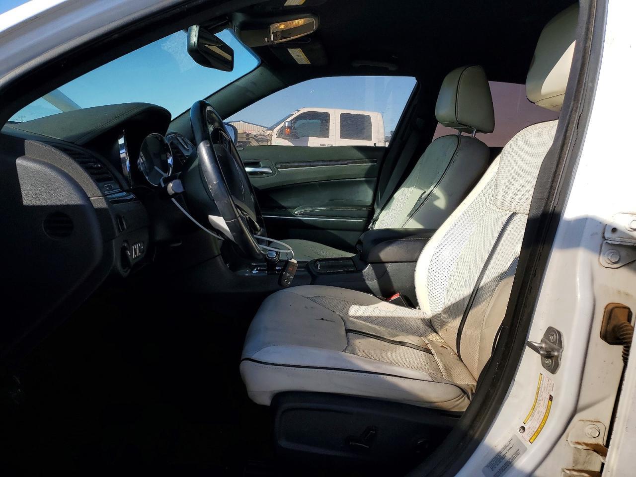 2014 CHRYSLER 300