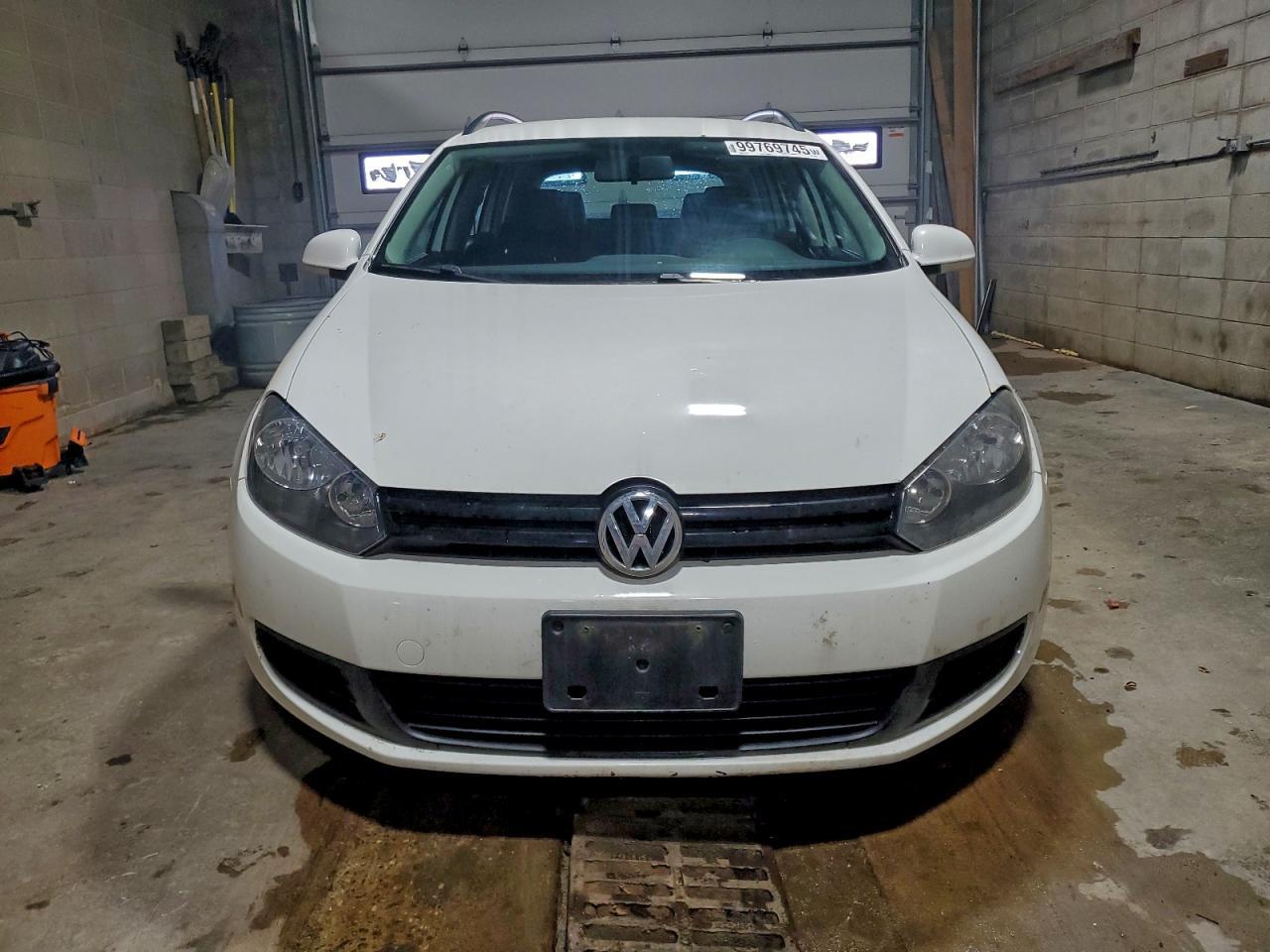 2011 VOLKSWAGEN JETTA