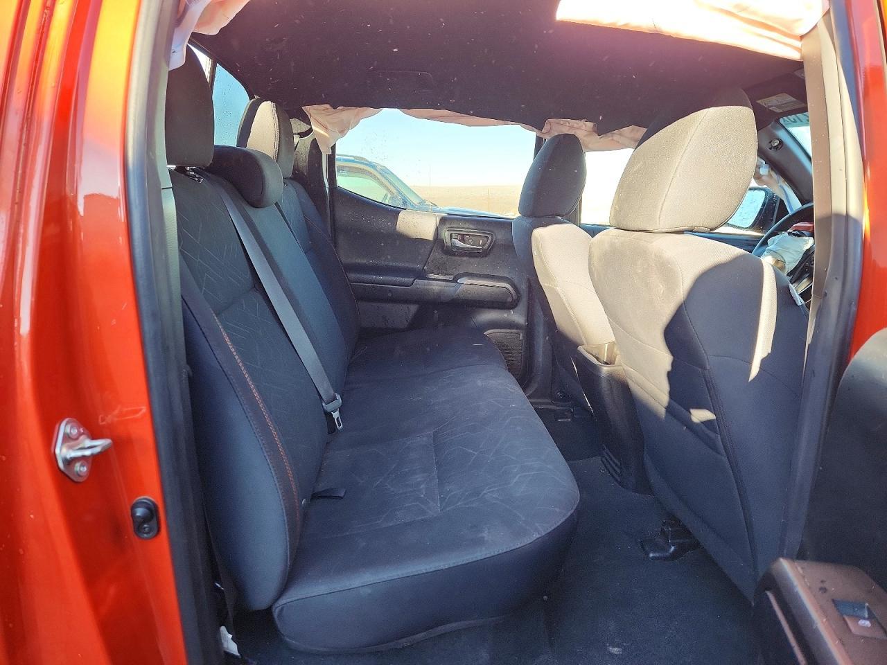 2016 TOYOTA TACOMA