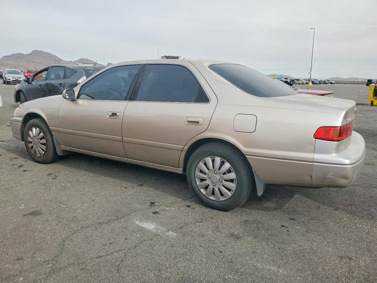 2001 TOYOTA CAMRY
