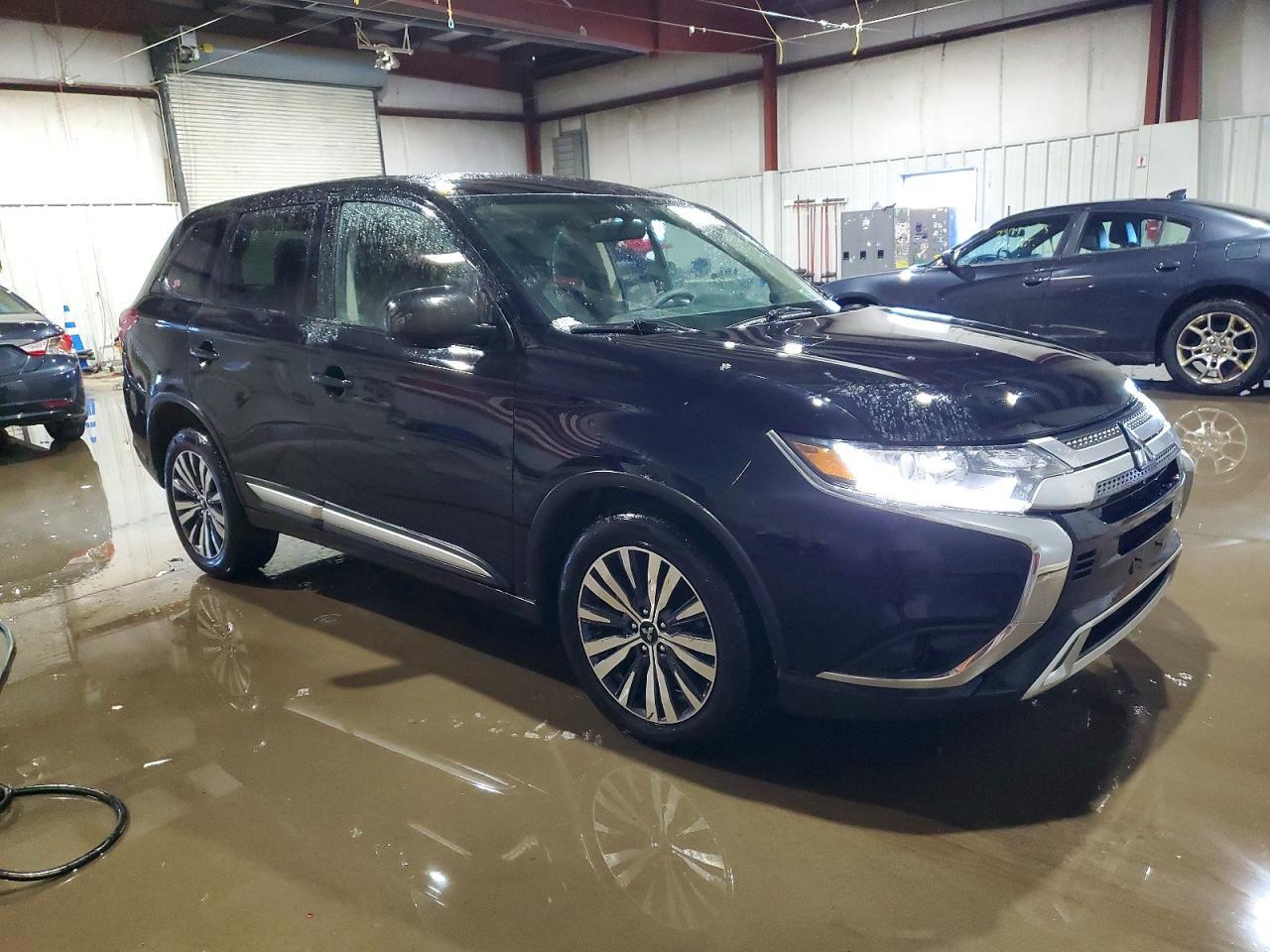 2020 MITSUBISHI outlander