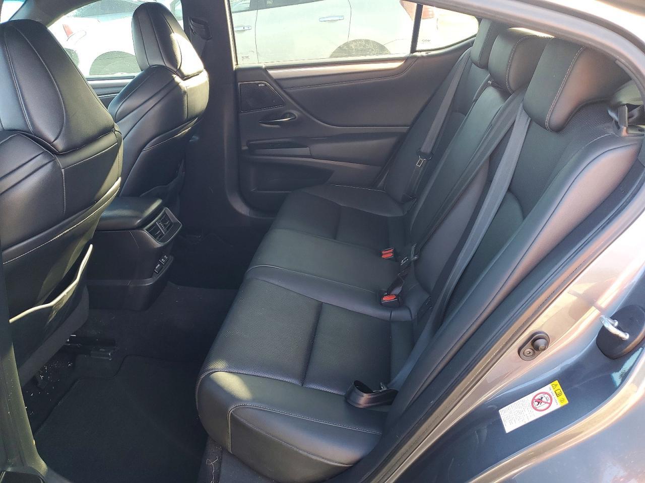 2019 LEXUS ES 350