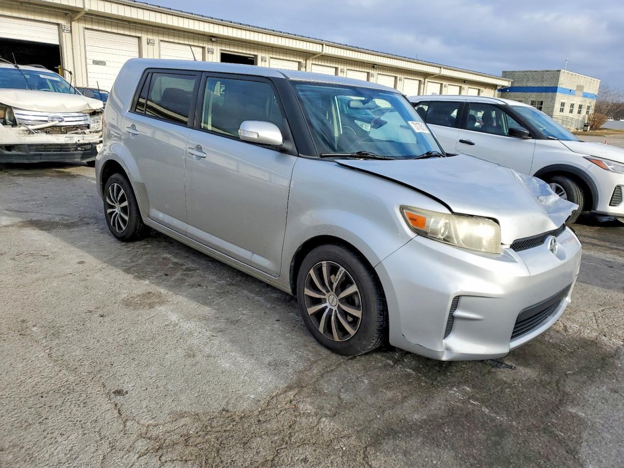 2012 TOYOTA SCION