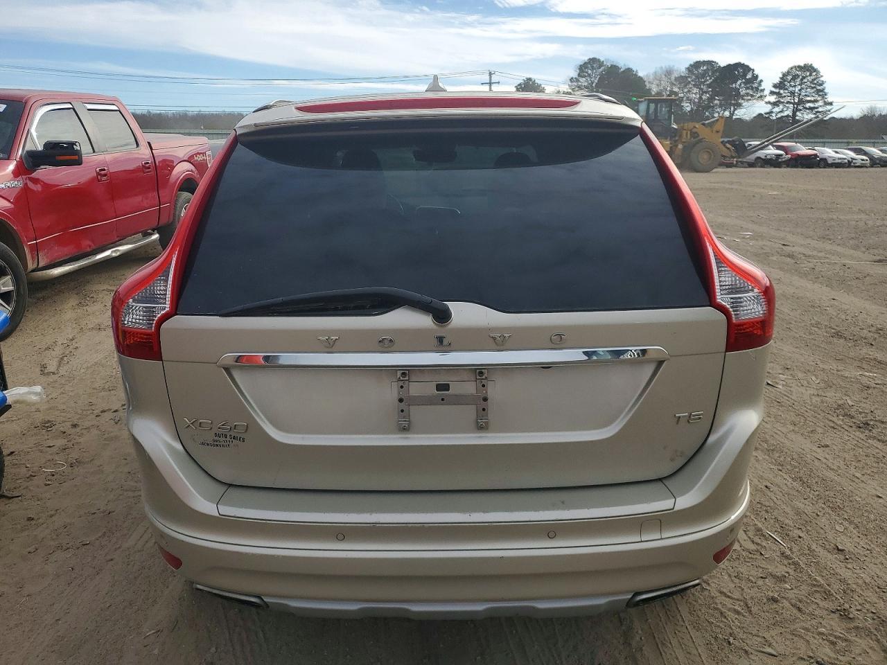 2017 VOLVO XC60