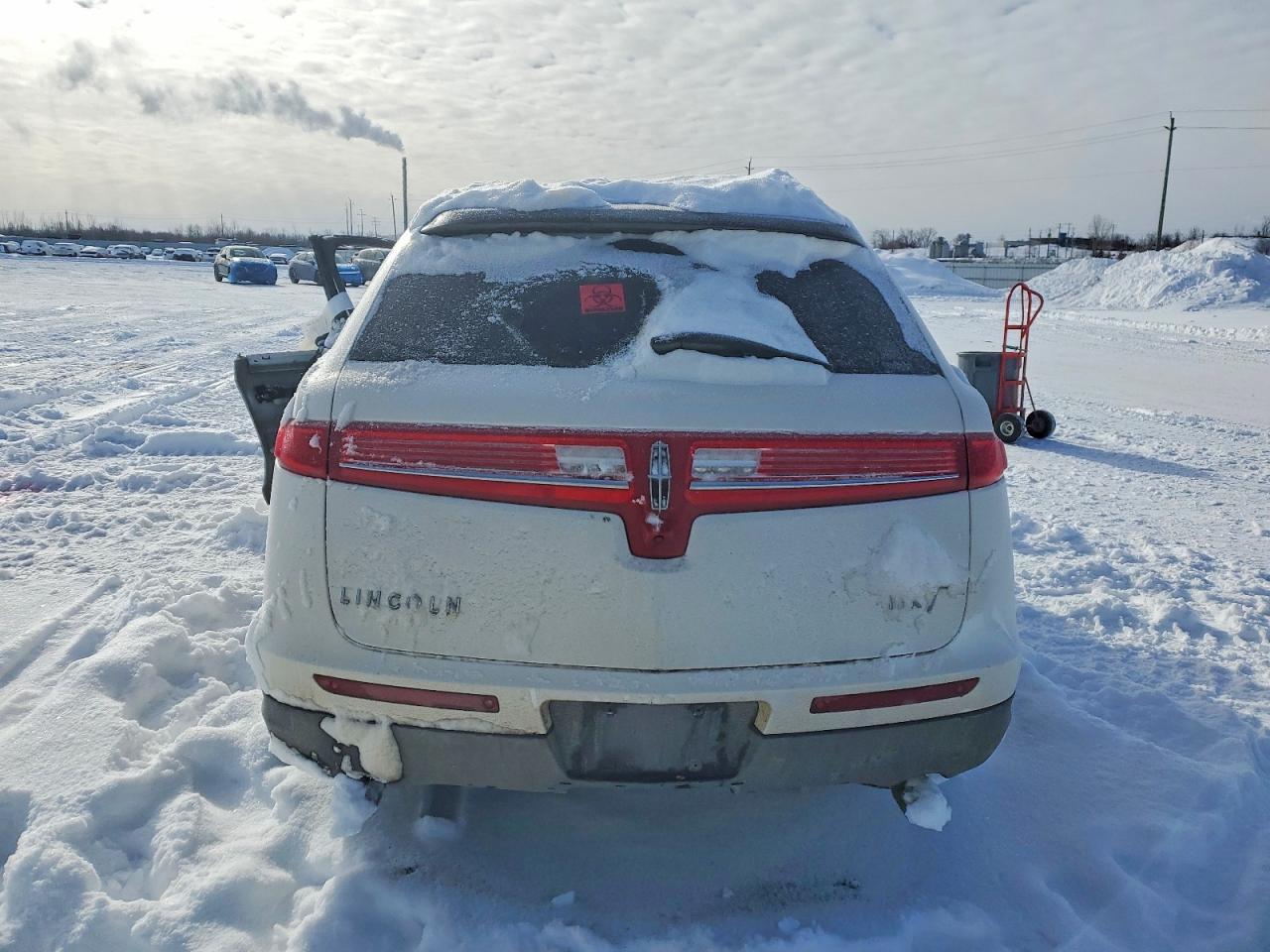 2011 LINCOLN MKT
