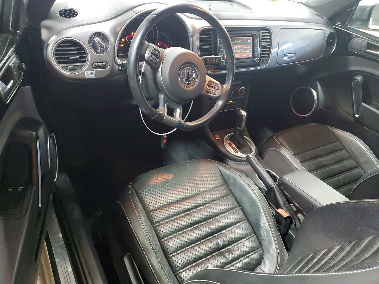 2014 VOLKSWAGEN Beetle