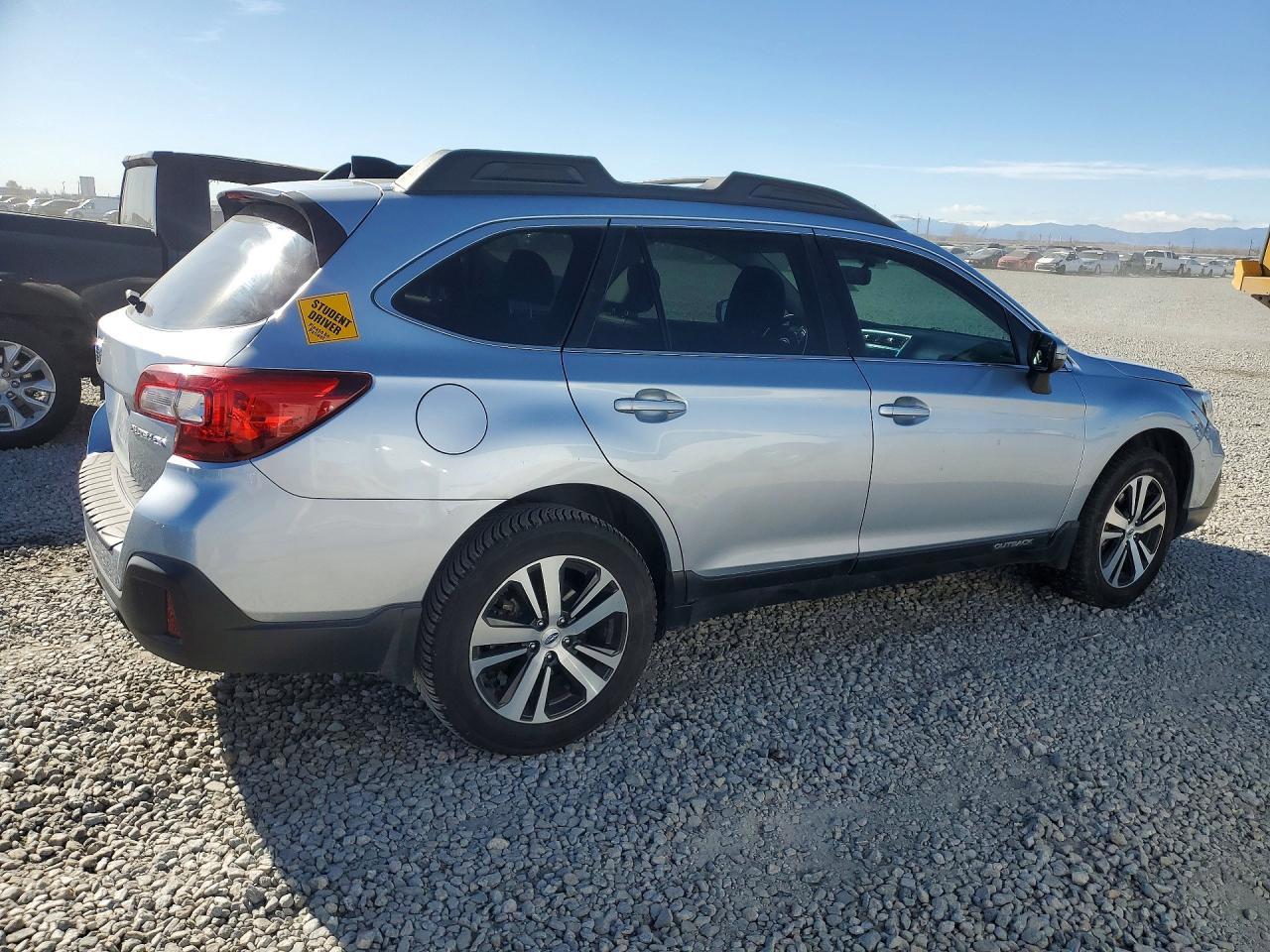 2019 SUBARU Outback