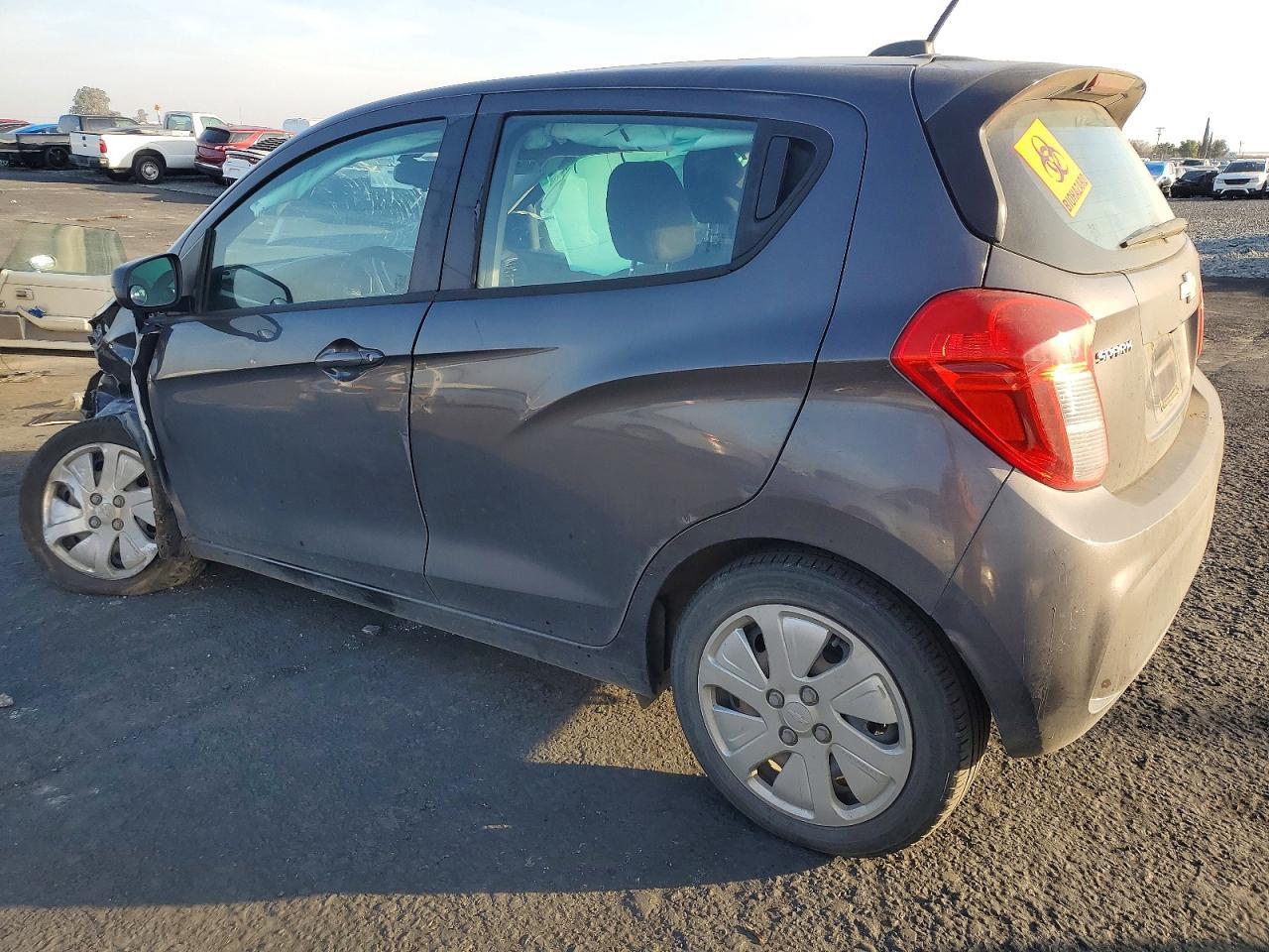 2016 CHEVROLET Spark