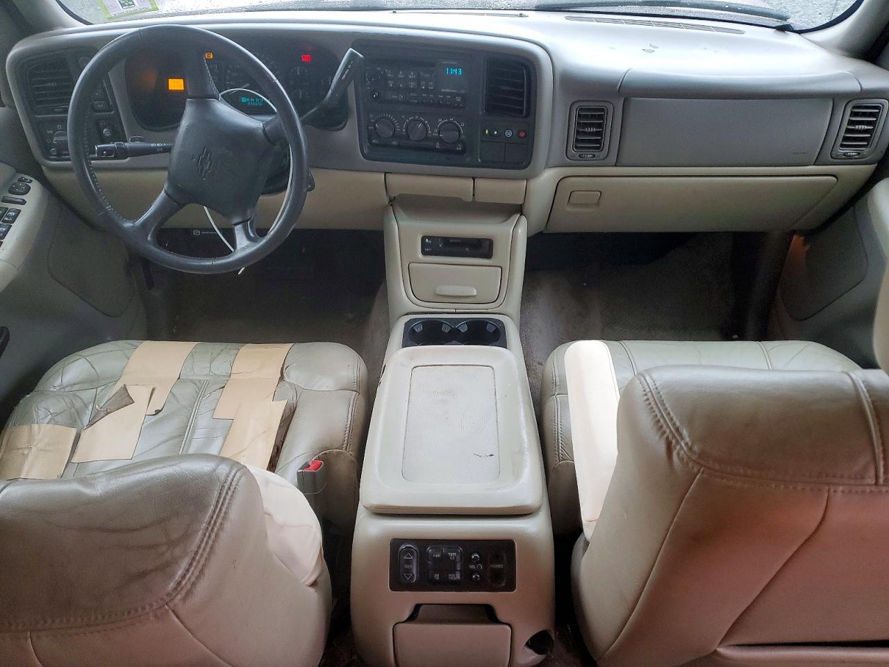 2002 CHEVROLET Suburban