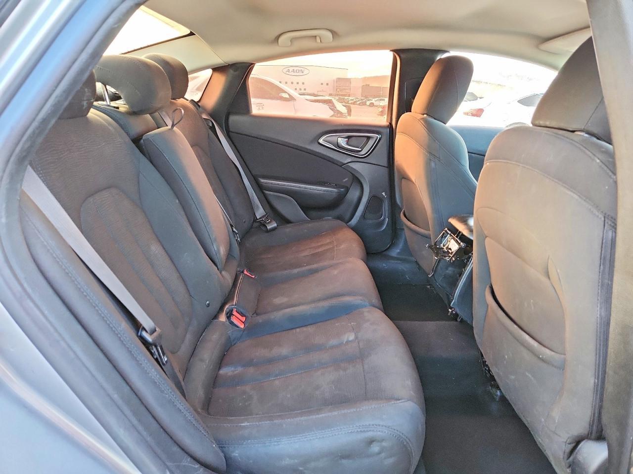 2015 CHRYSLER 200