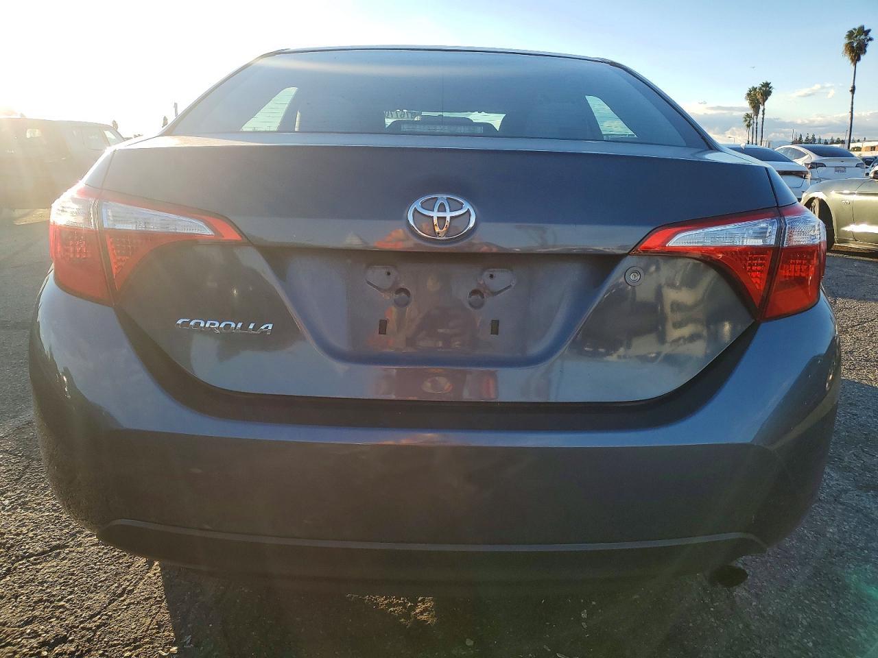 2016 TOYOTA COROLLA