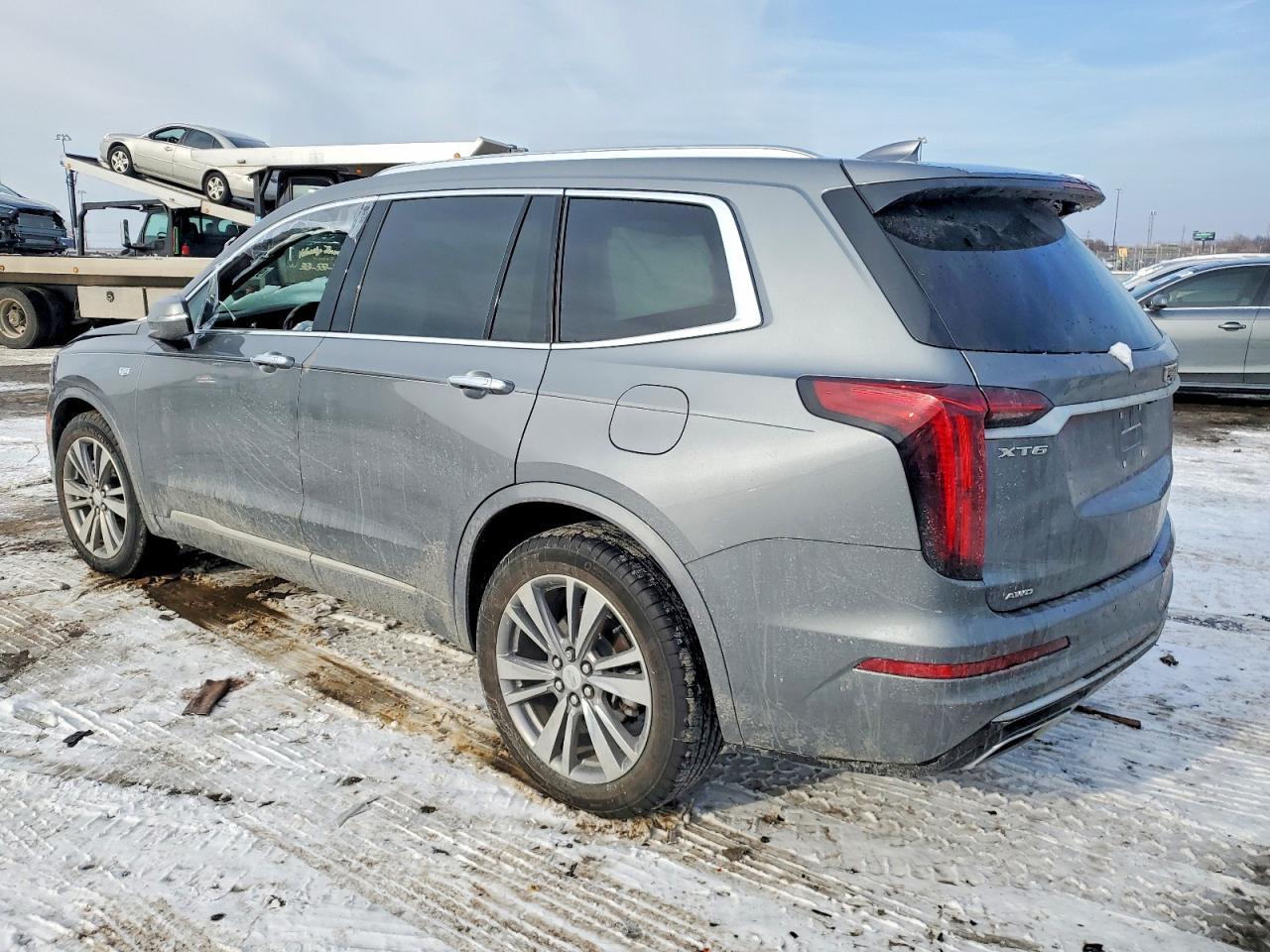 2022 CADILLAC XT6