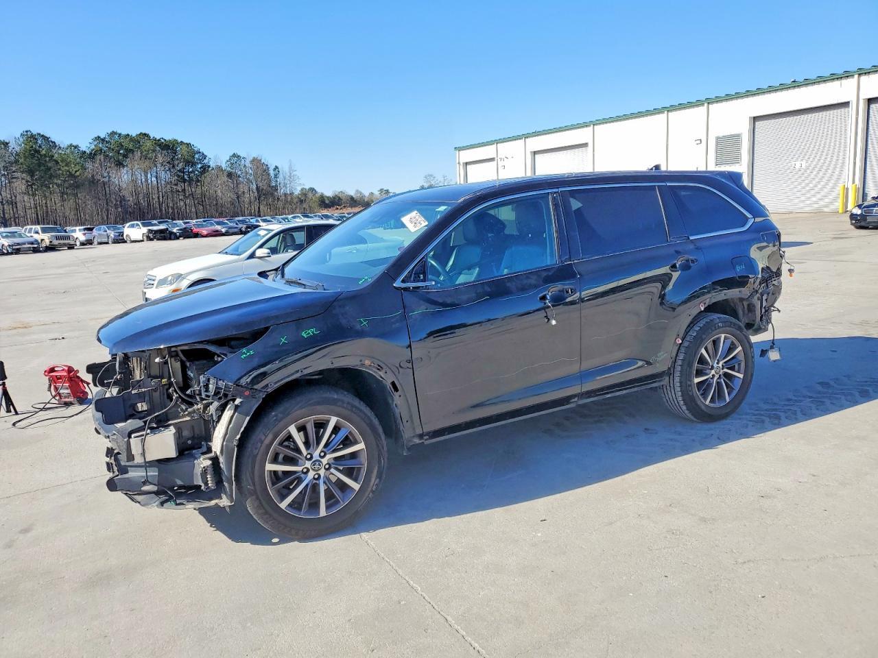 2019 TOYOTA HIGHLANDER