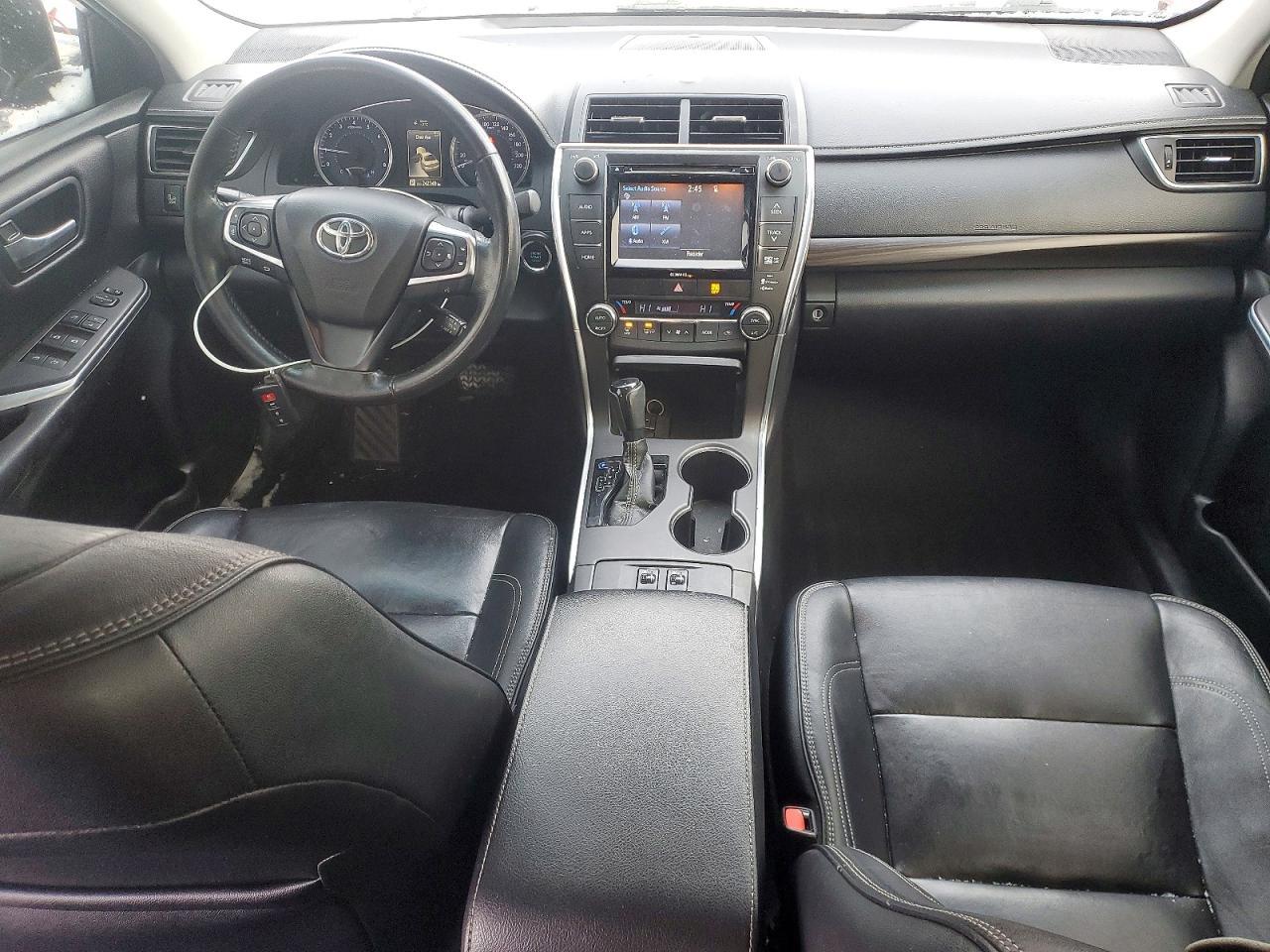 2016 TOYOTA CAMRY