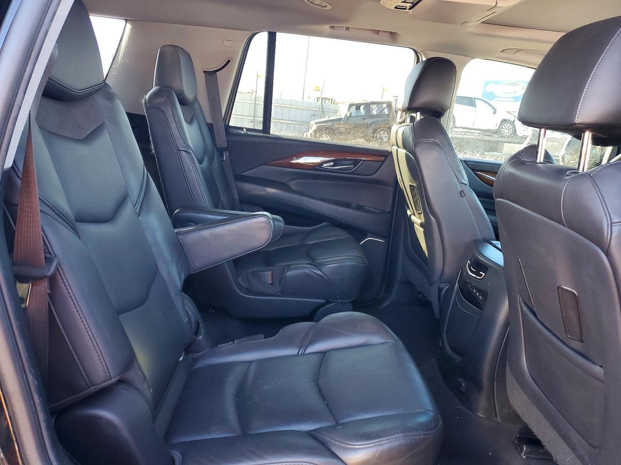 2018 CADILLAC ESCALADE