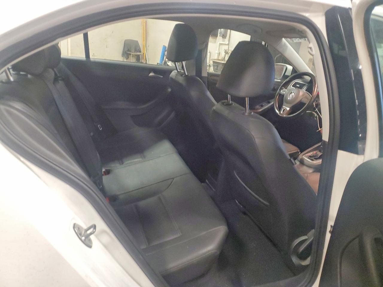 2012 VOLKSWAGEN JETTA