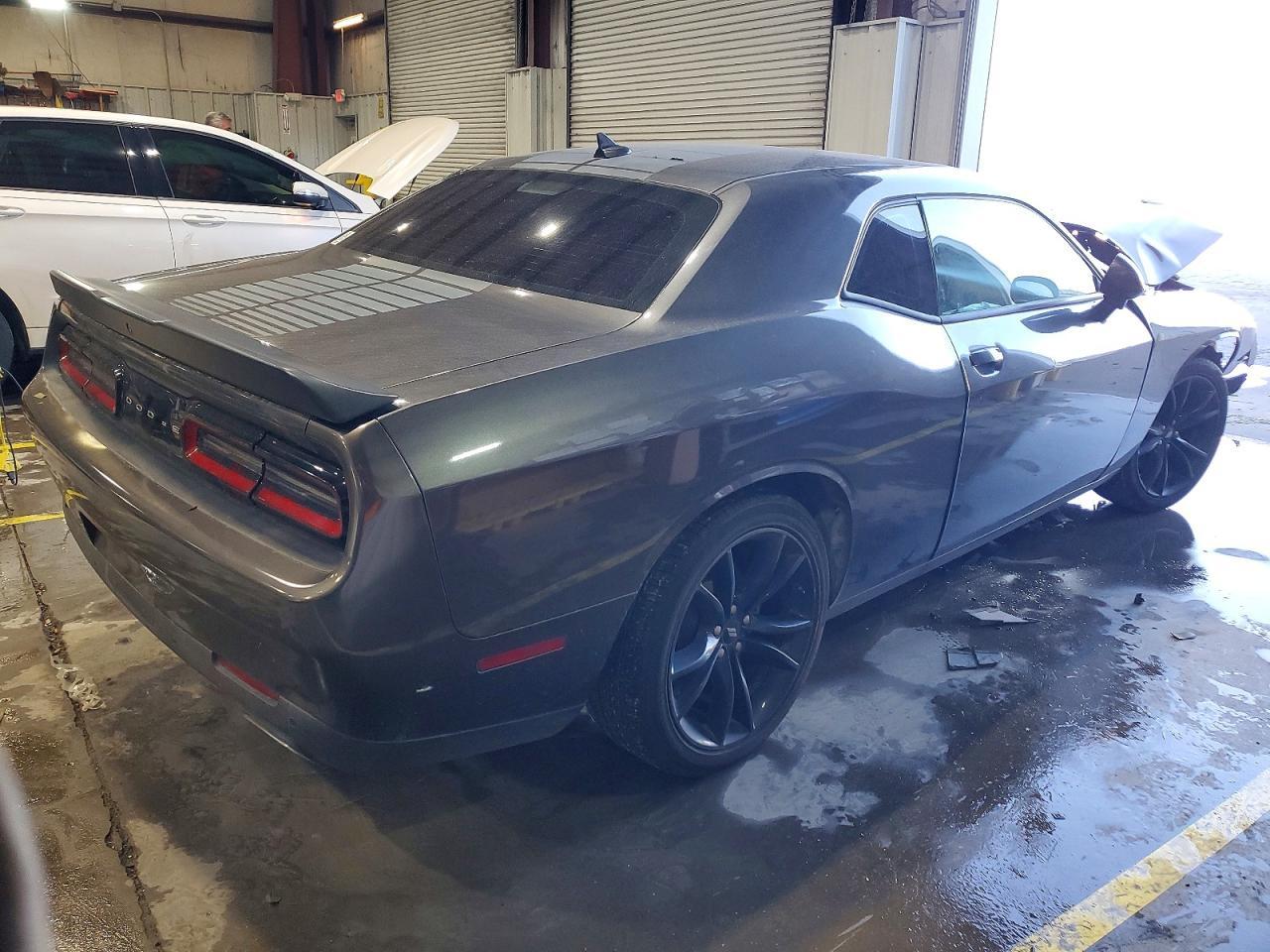 2017 DODGE Challenger