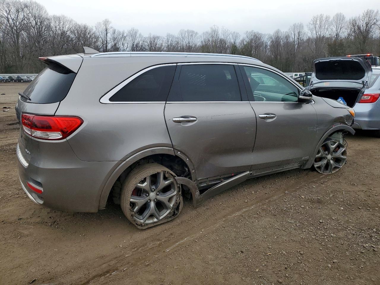 2016 KIA SORENTO