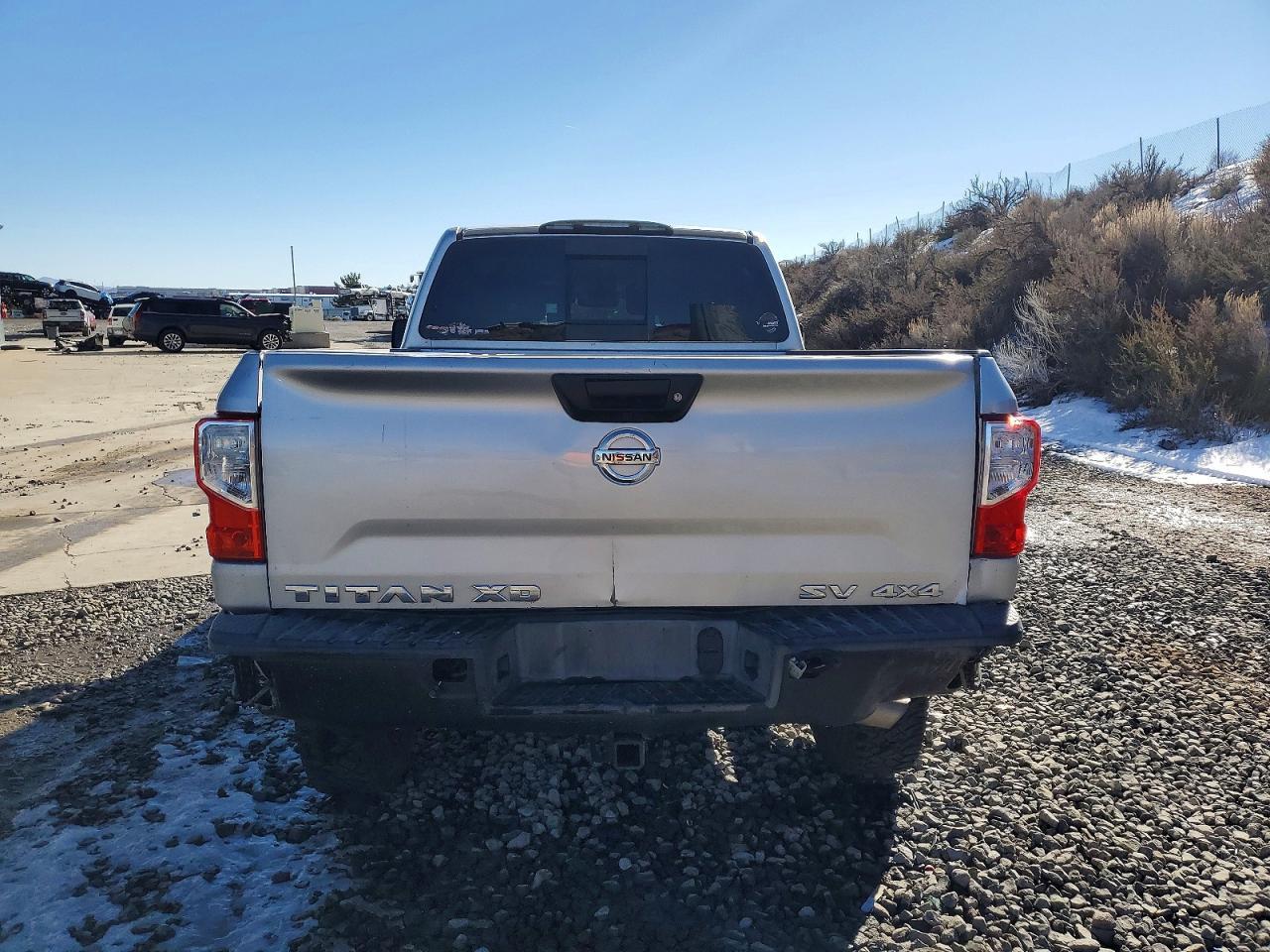 2016 NISSAN Titan