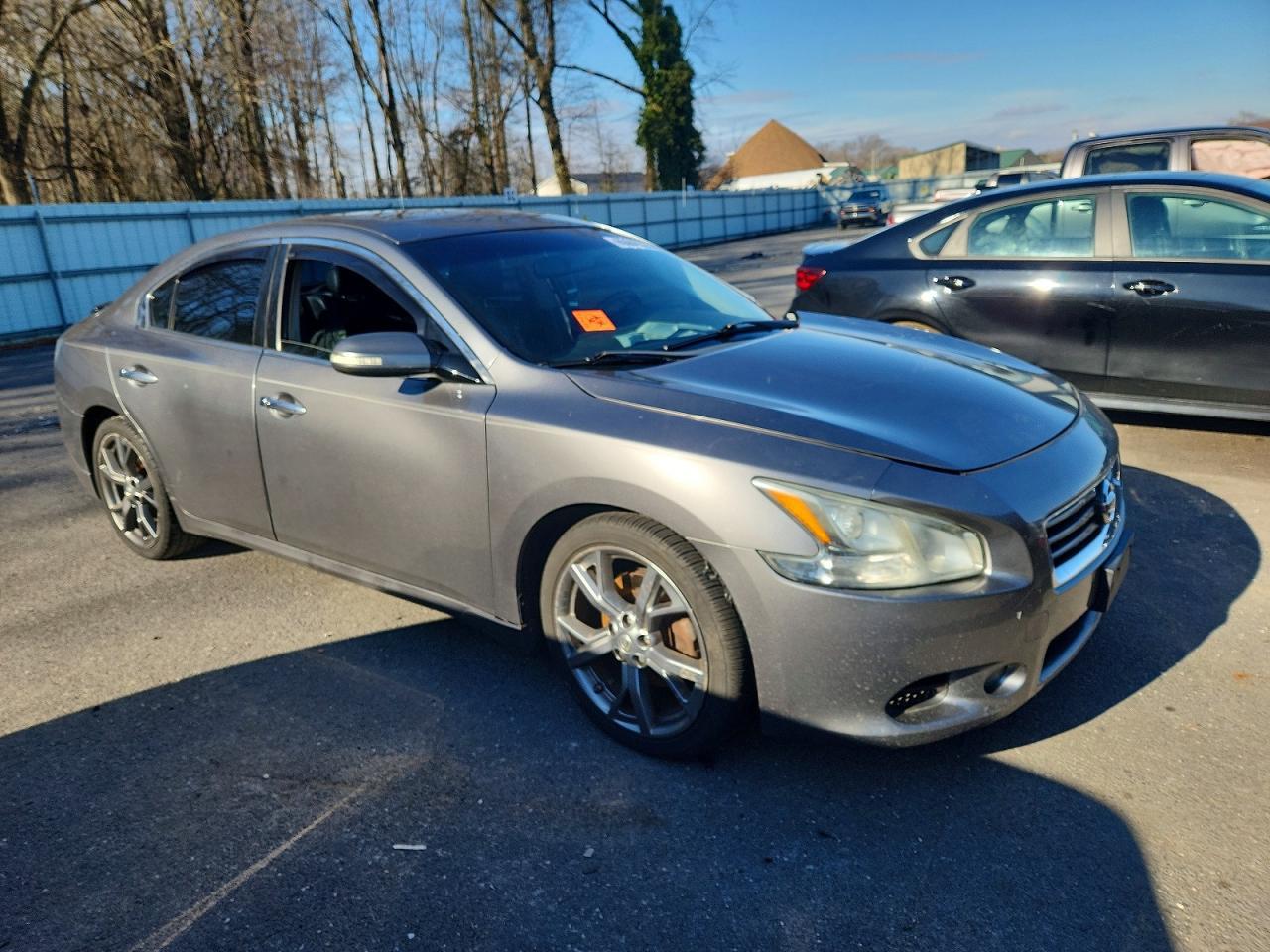 2014 NISSAN Maxima