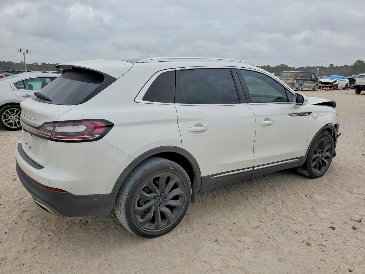 2021 LINCOLN Nautilus