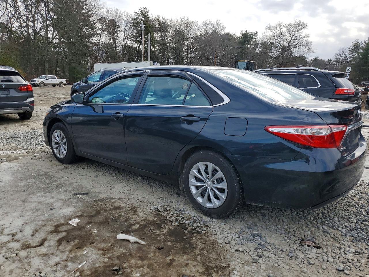 2016 TOYOTA CAMRY