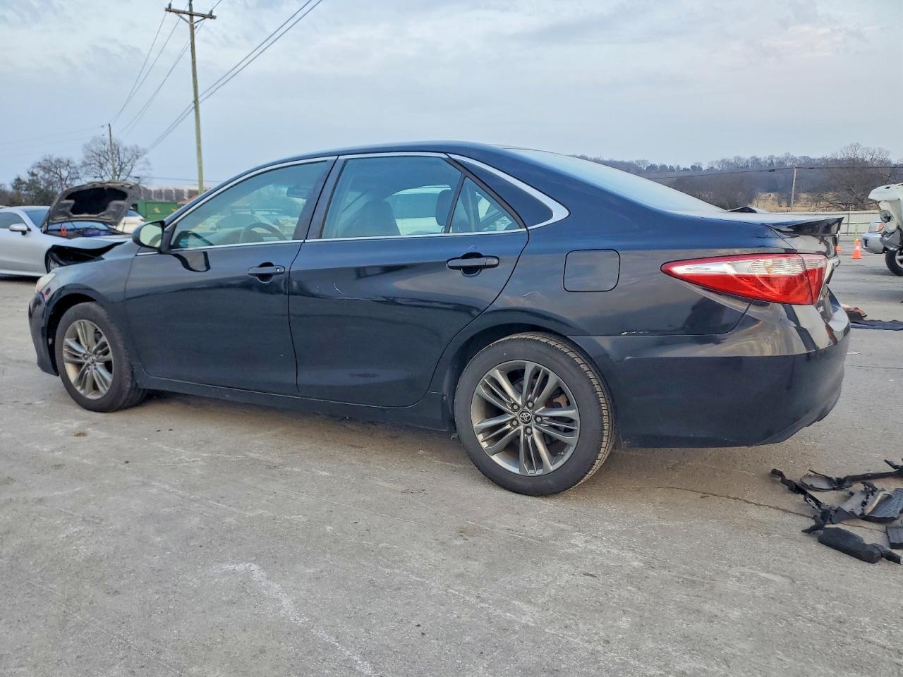 2015 TOYOTA CAMRY