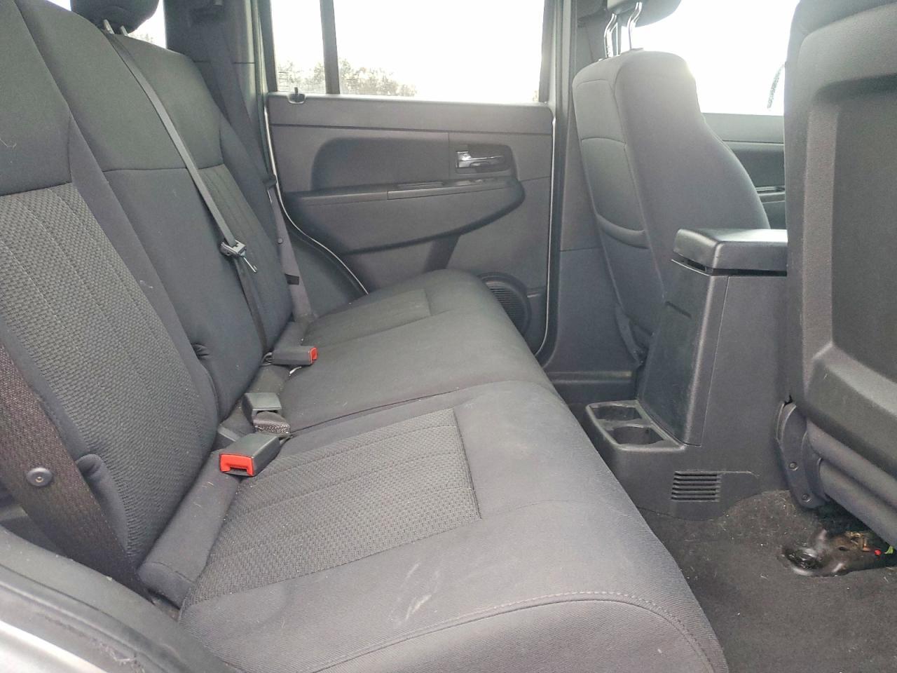 2012 JEEP Liberty