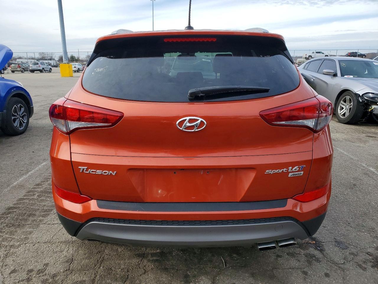 2016 HYUNDAI TUCSON