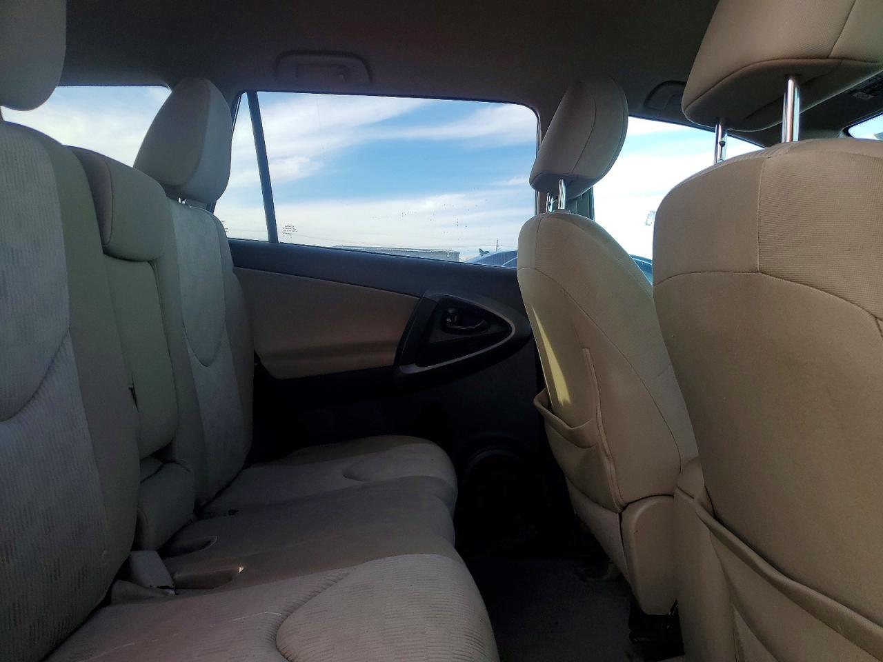 2011 TOYOTA RAV4