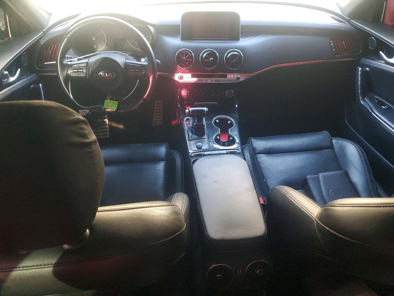 2021 KIA Stinger
