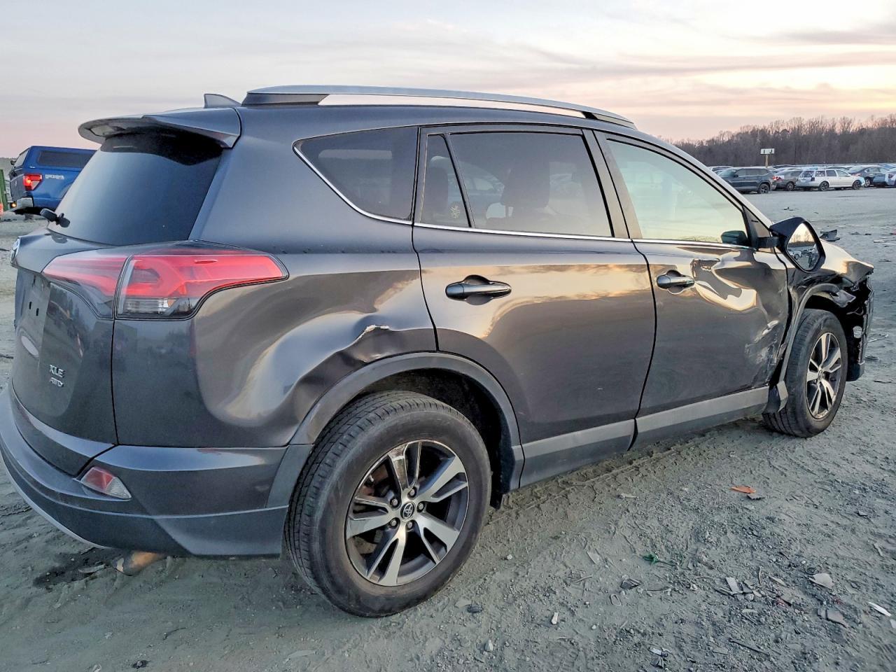 2018 TOYOTA RAV4