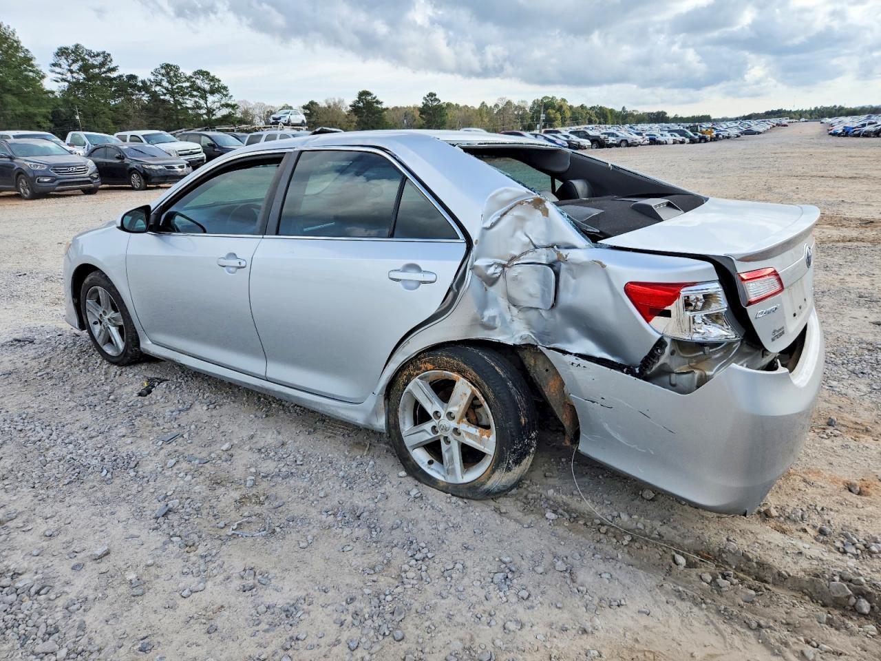 2014 TOYOTA CAMRY