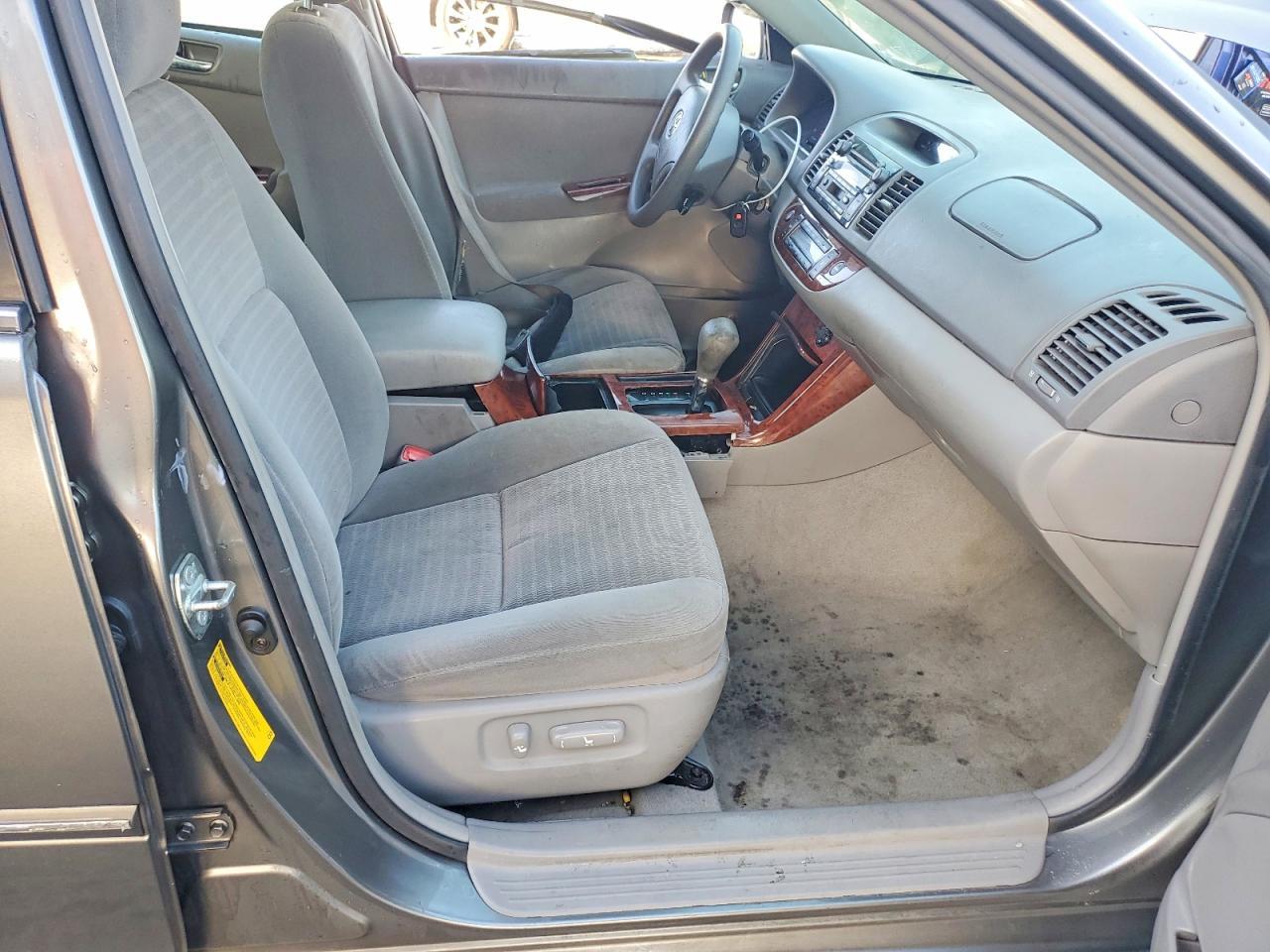 2005 TOYOTA CAMRY