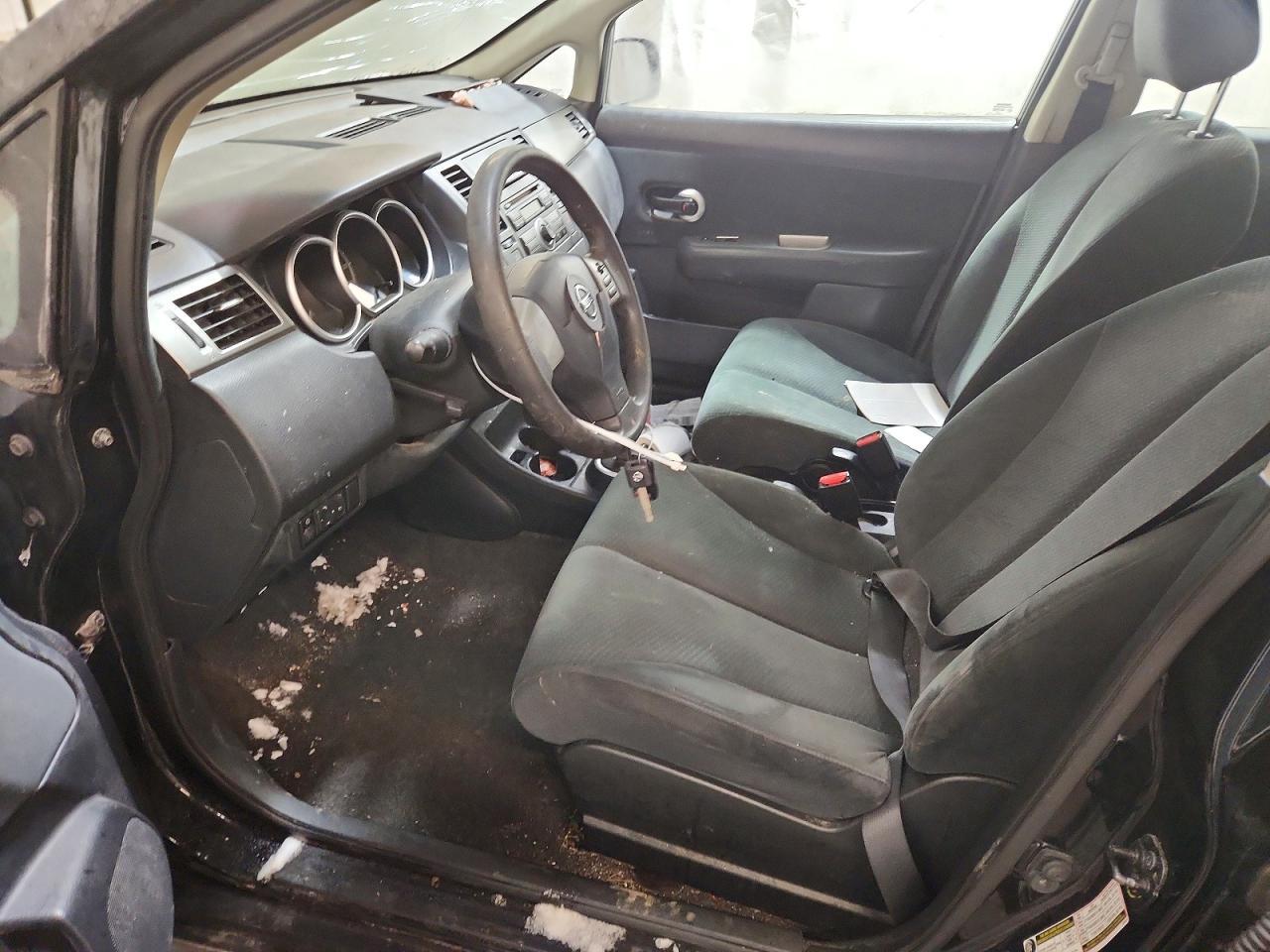 2011 NISSAN VERSA