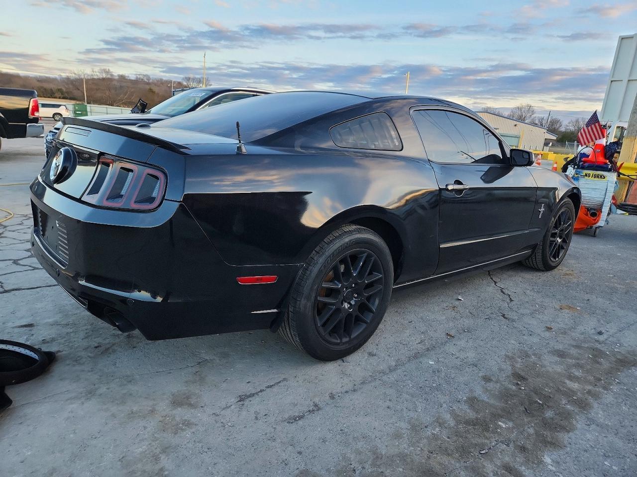 2013 FORD MUSTANG