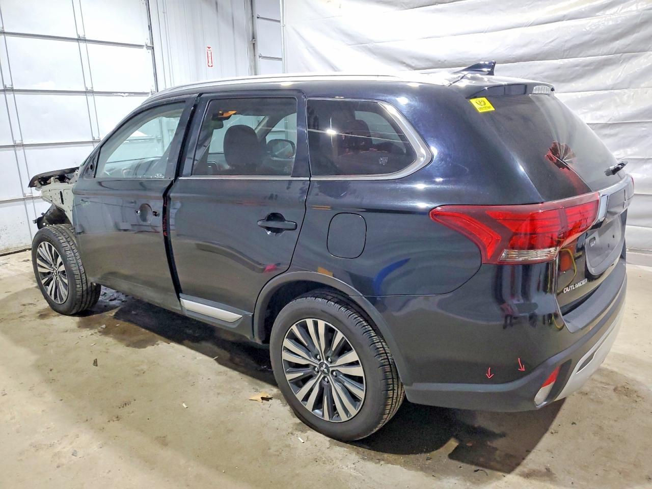 2020 MITSUBISHI outlander