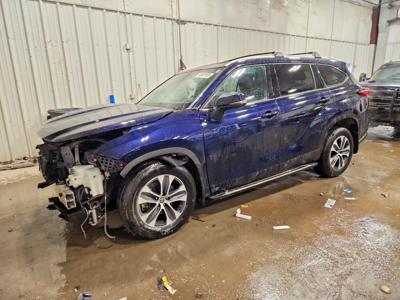 2022 TOYOTA HIGHLANDER