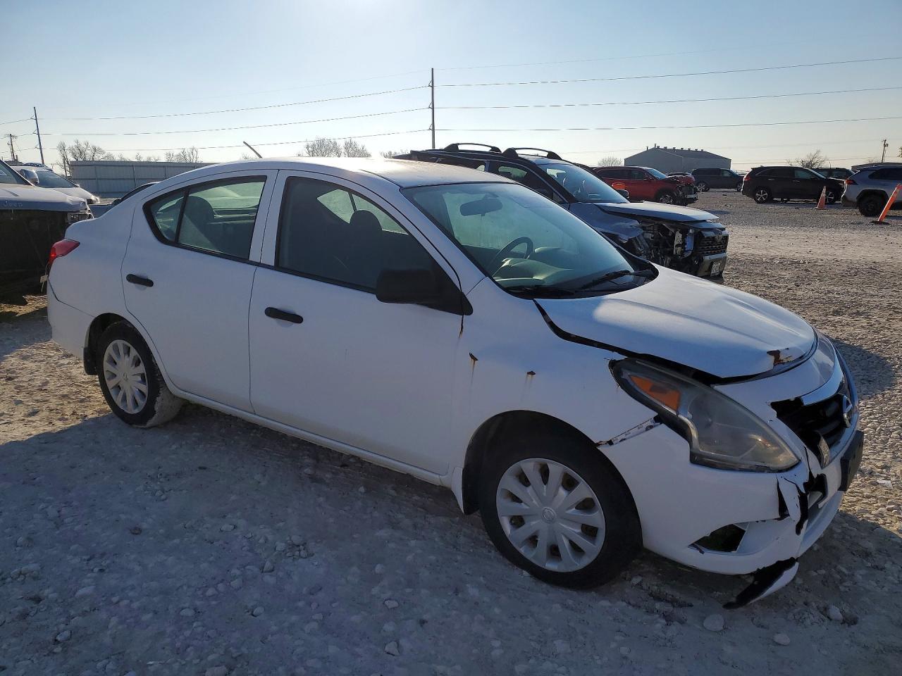 2015 NISSAN VERSA