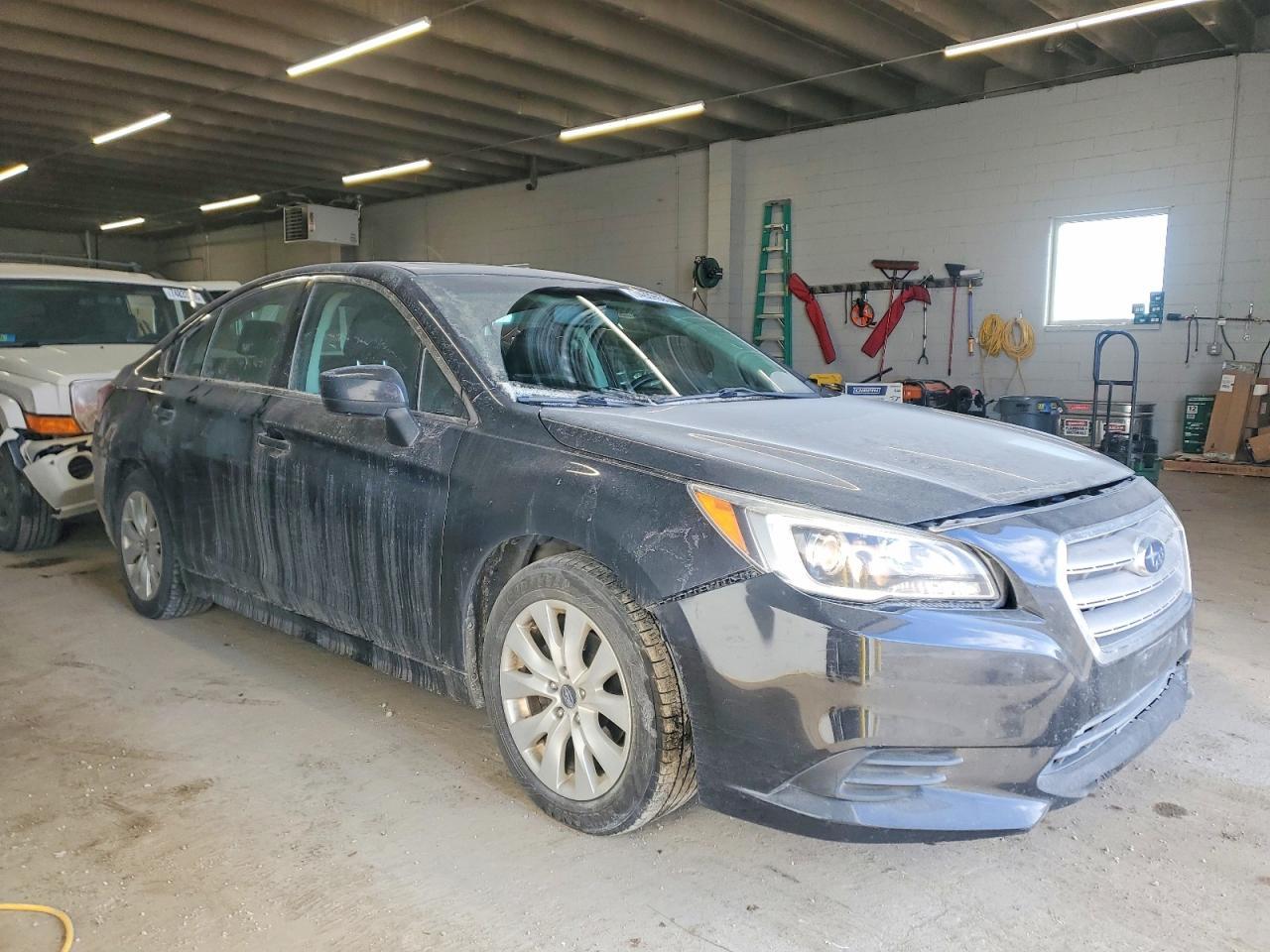 2016 SUBARU Legacy