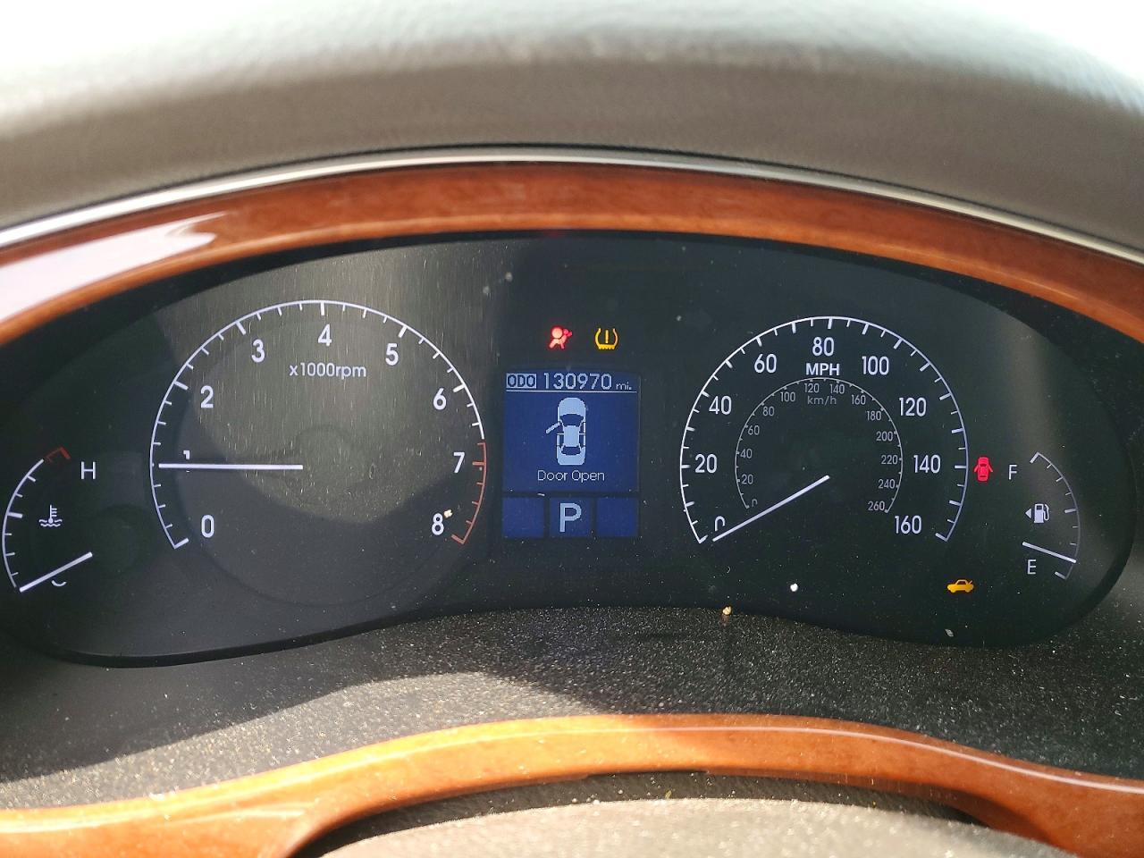 2013 HYUNDAI GENESIS