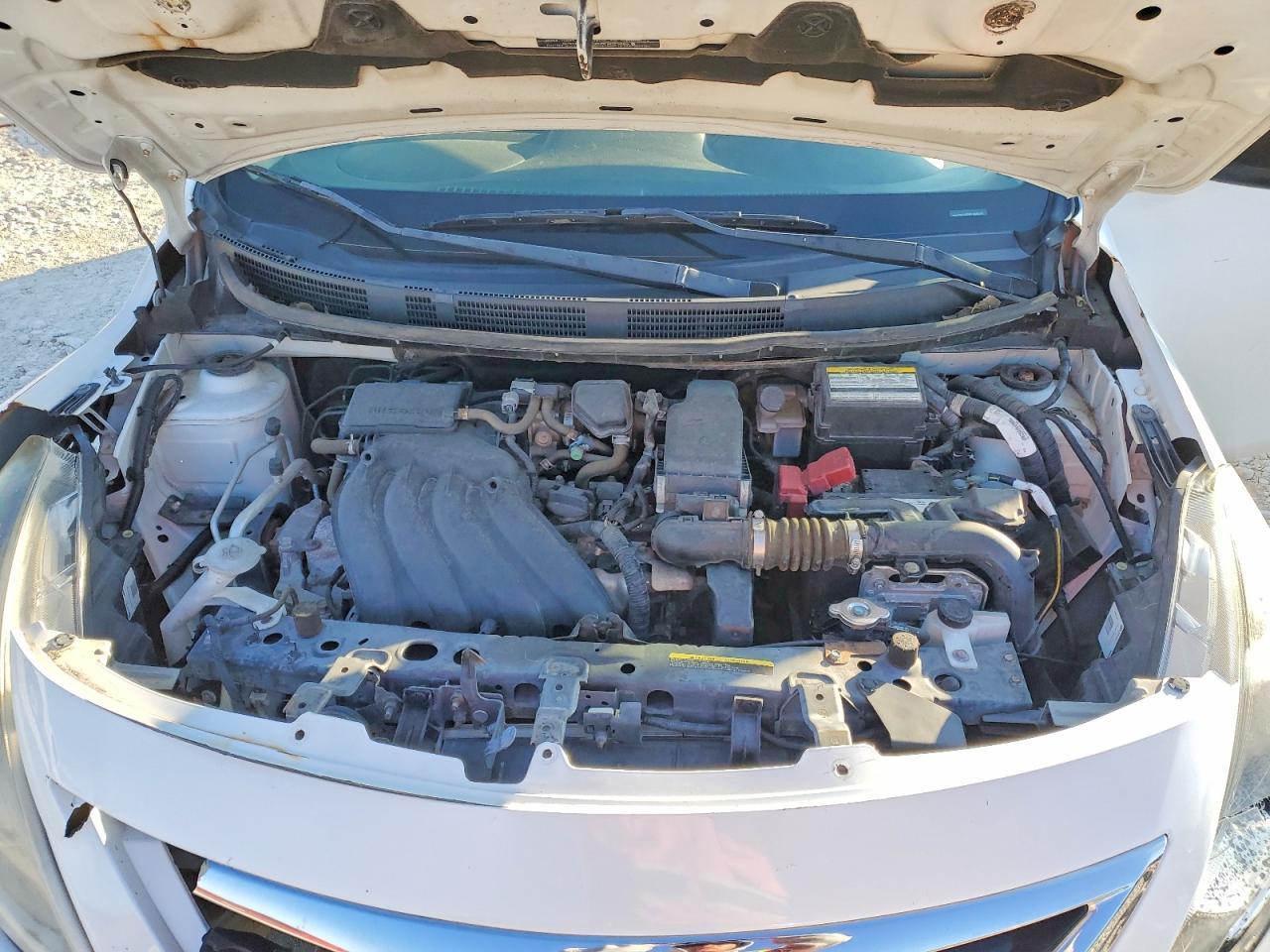 2015 NISSAN VERSA