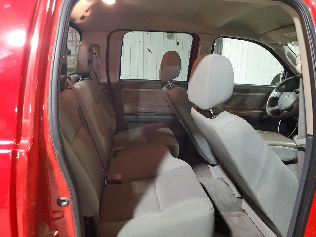 2005 DODGE Dakota
