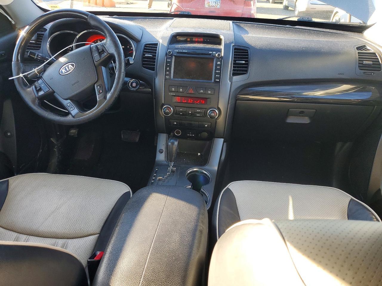 2013 KIA SORENTO