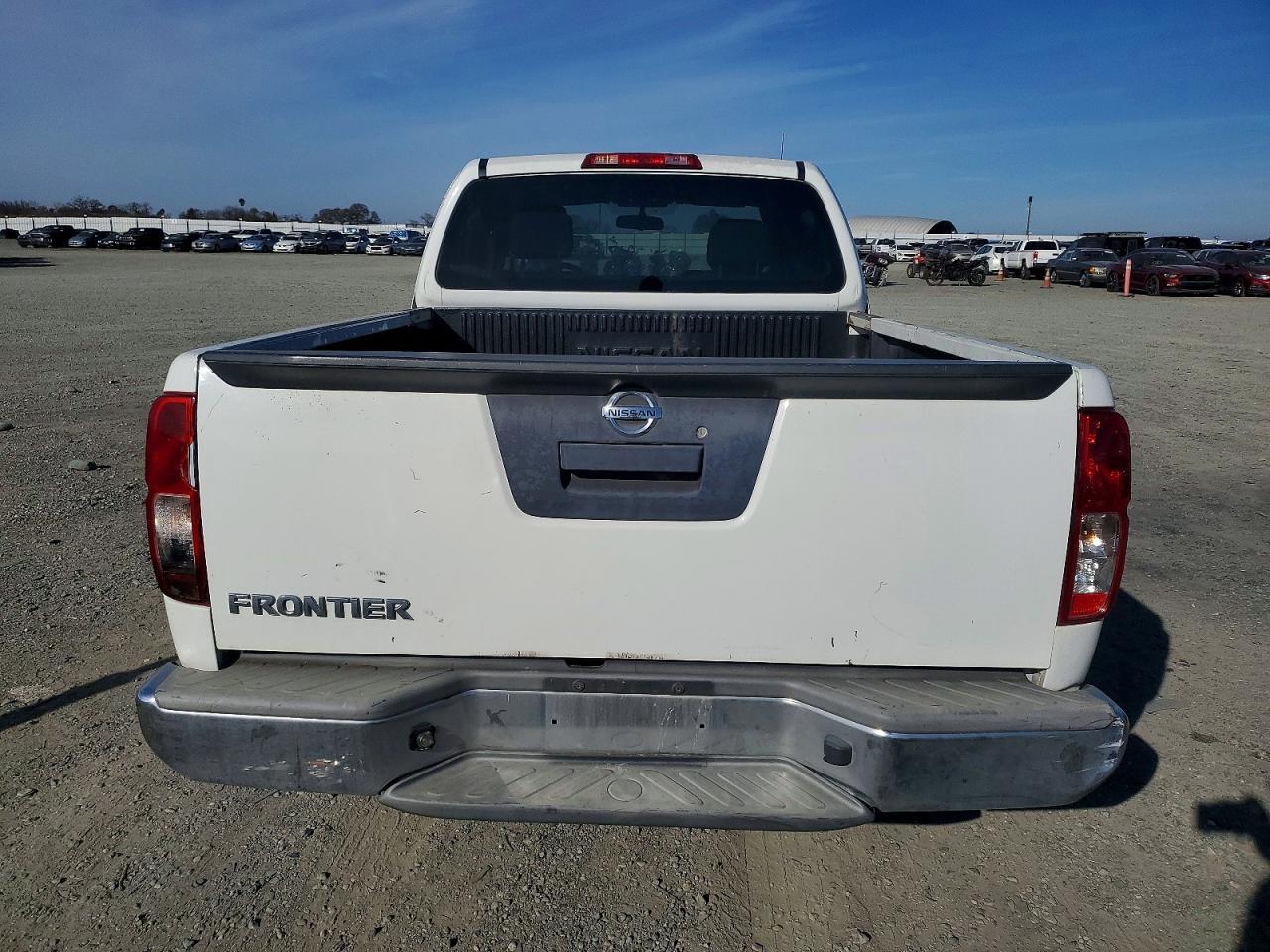 2016 NISSAN Frontier