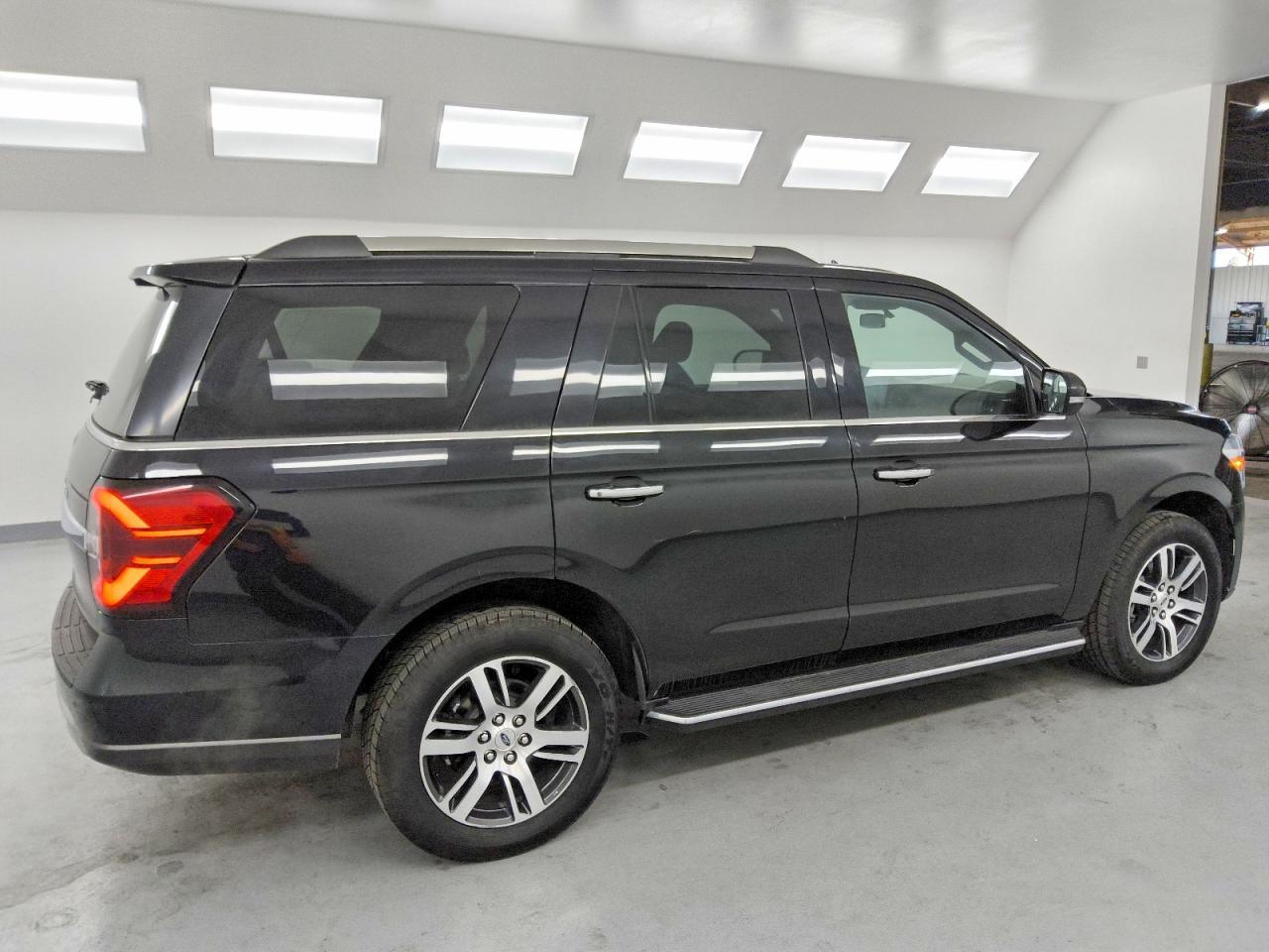 2023 FORD Expedition