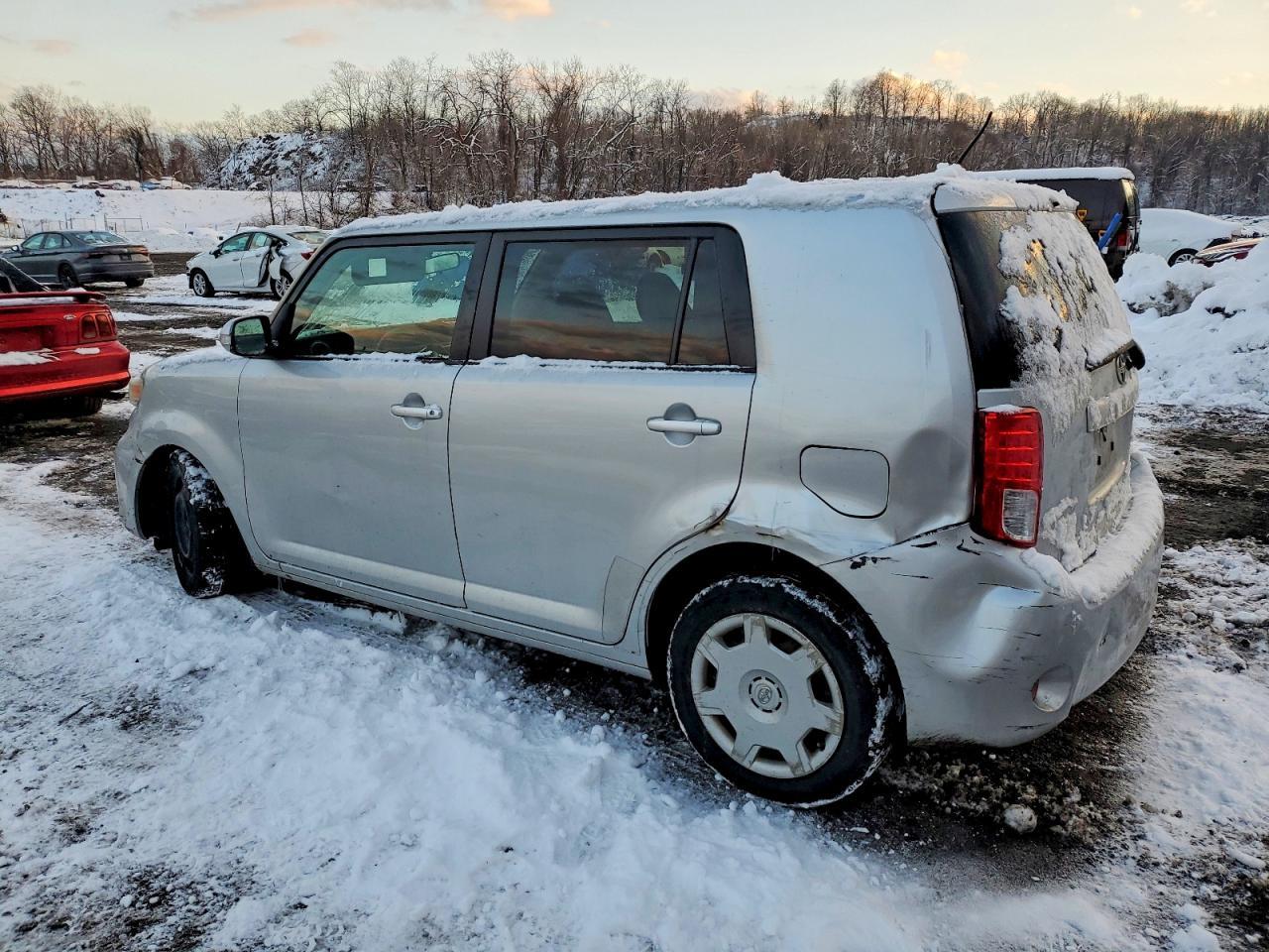 2012 SCION Scion Xb
