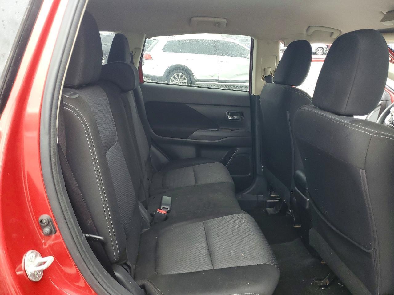 2018 MITSUBISHI outlander
